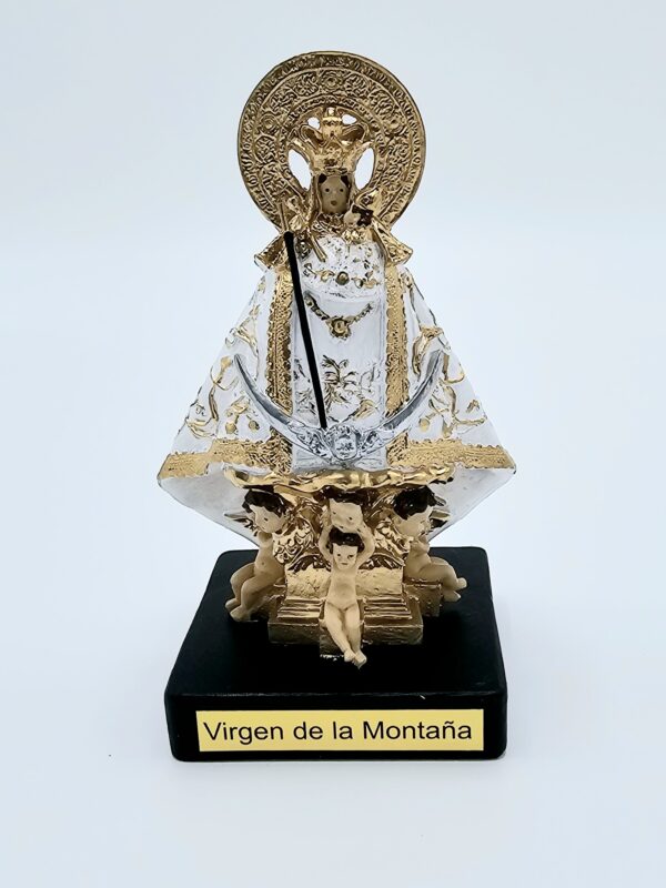 figura virgen de la Montaña